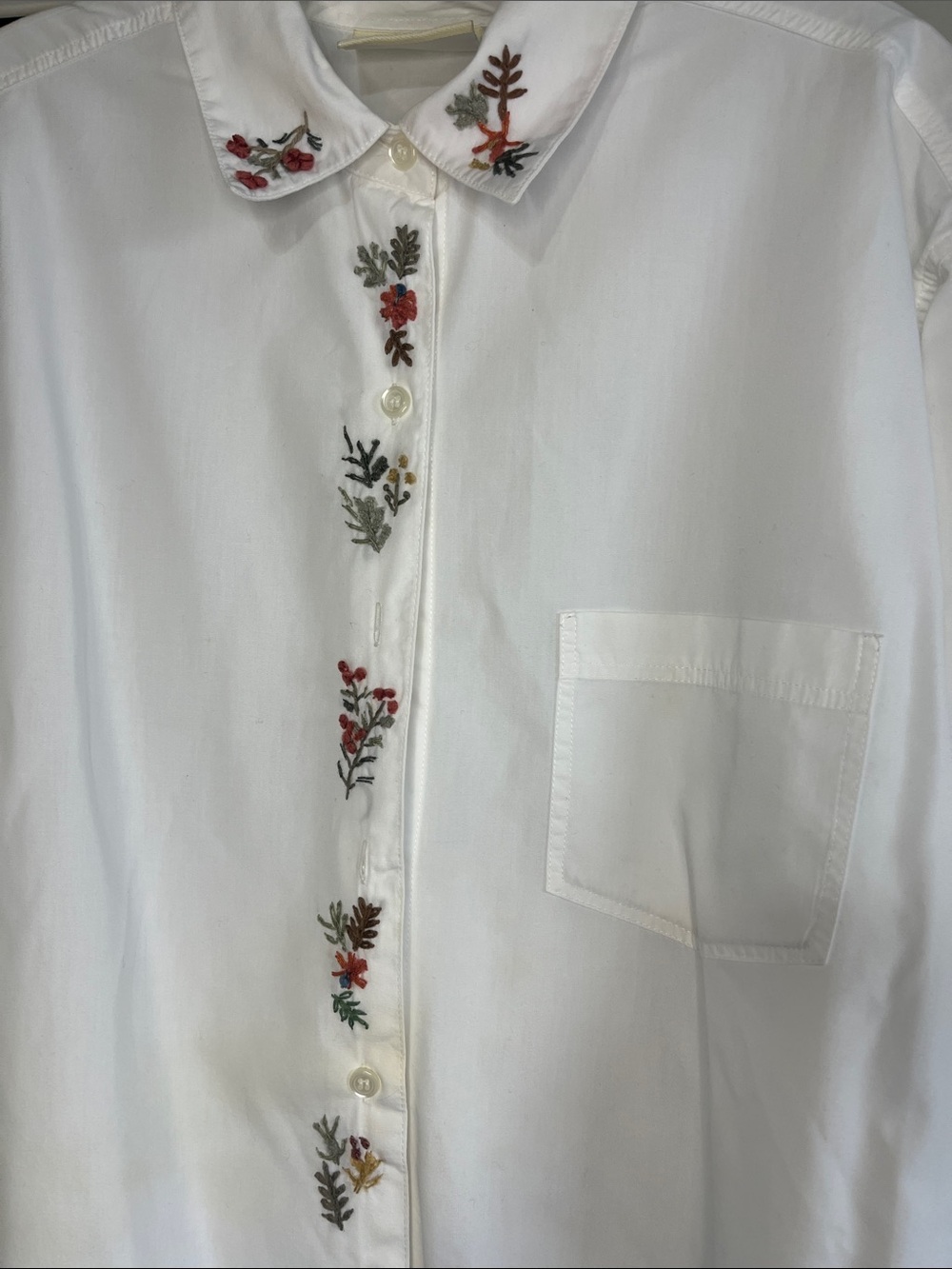 Susan Bristol White Button-Down Shirt with Floral Embroidery - Picture 4 of 7